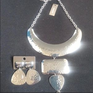 NWT Chicos Hammered Silver Droppendant earring set